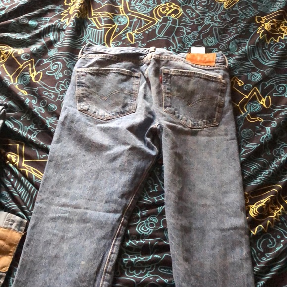 Levi jeans size 32x30 - Picture 2 of 3
